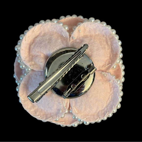 Handmade Pearl Trim Brooch Pin Hair Clip - Picture 6 of 11